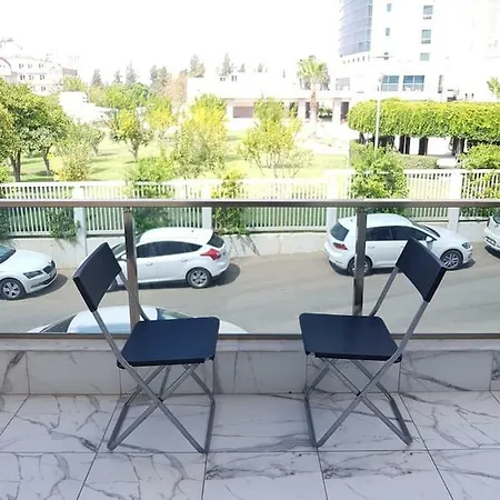 Modern And Comfortable At Nice Location. Lejlighed *