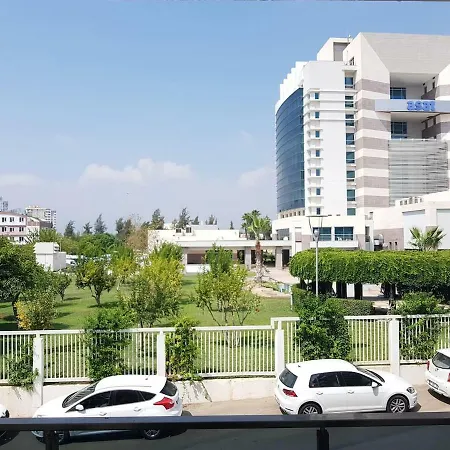 Lejlighed Modern And Comfortable At Nice Location.